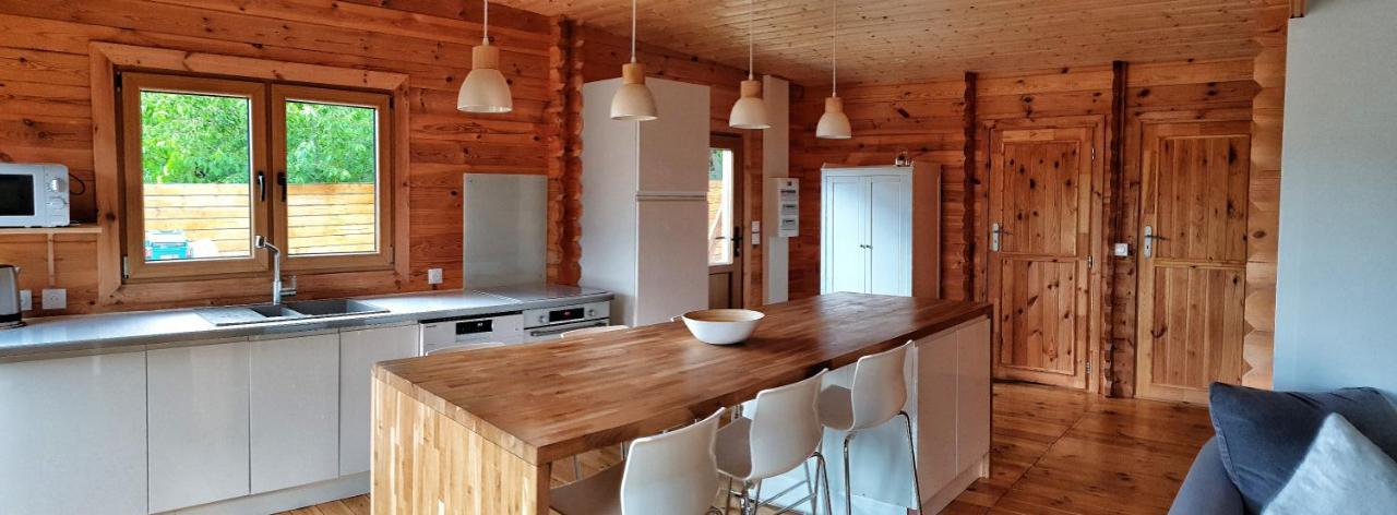 Le Chalet jacuzzi et Détente 4 Étoiles Bagnères-de-Bigorre Exterior foto