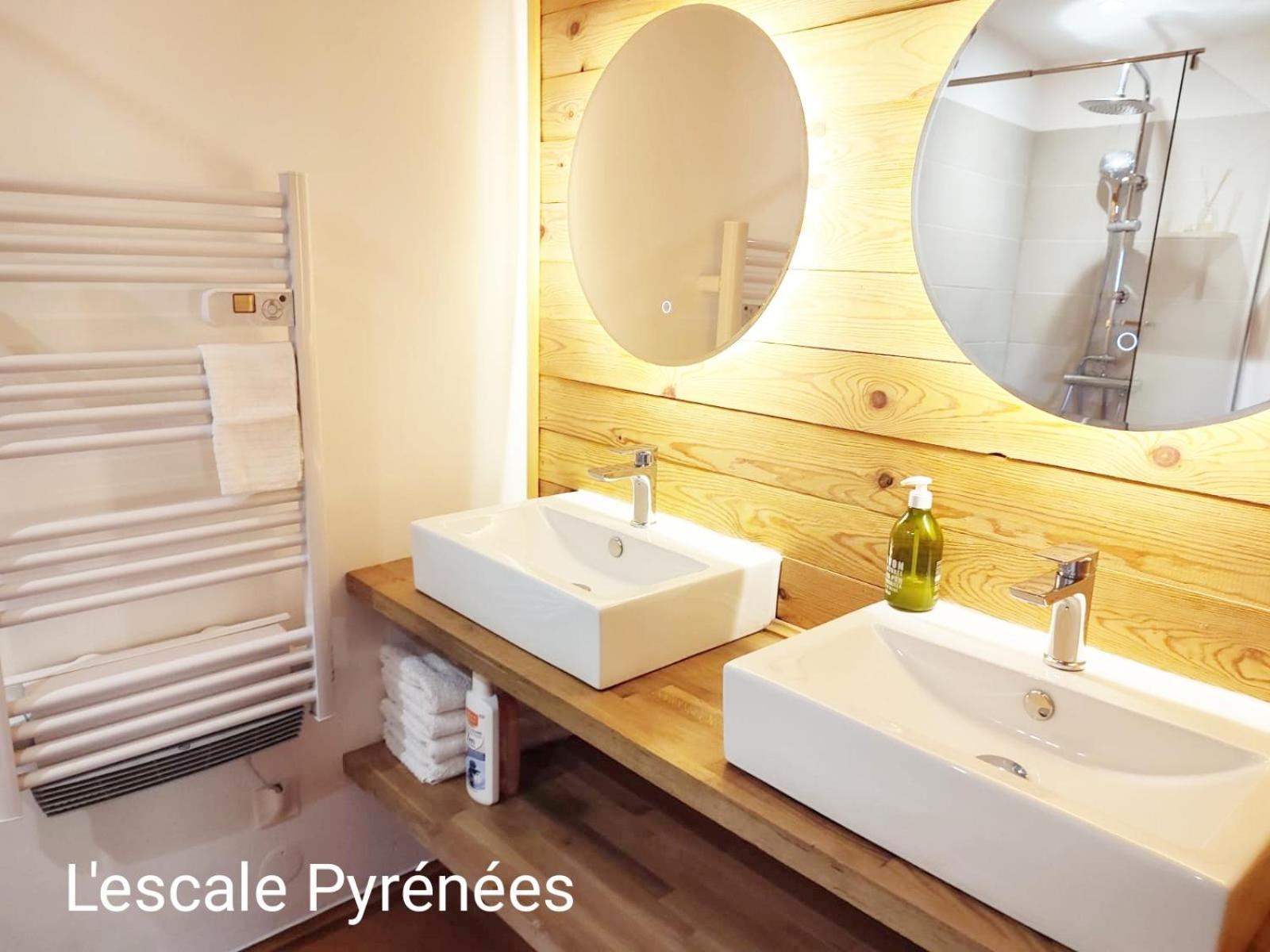 Le Chalet jacuzzi et Détente 4 Étoiles Bagnères-de-Bigorre Exterior foto