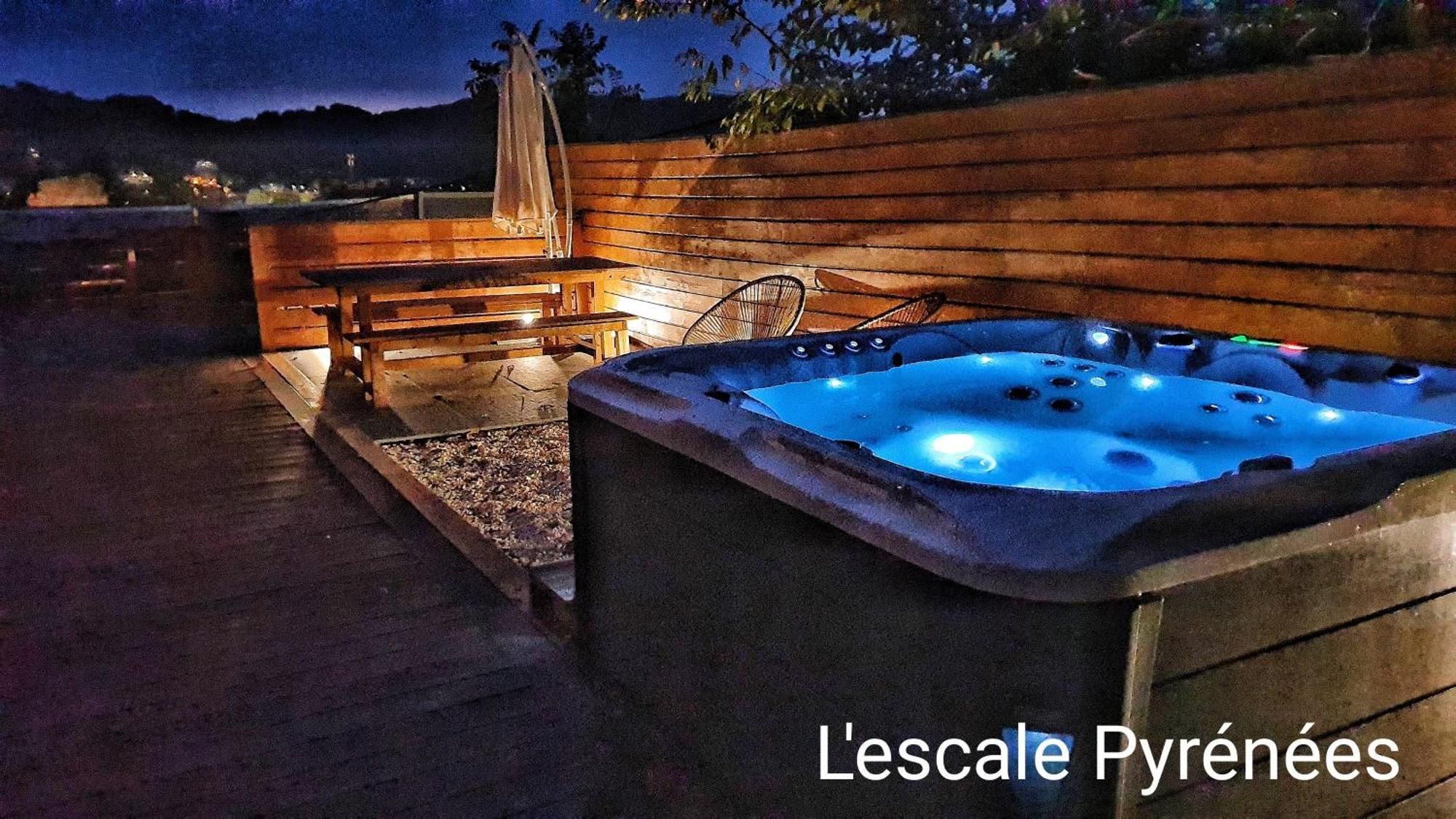 Le Chalet jacuzzi et Détente 4 Étoiles Bagnères-de-Bigorre Exterior foto